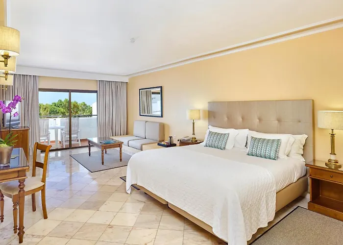 Ria Park Garden Hotel