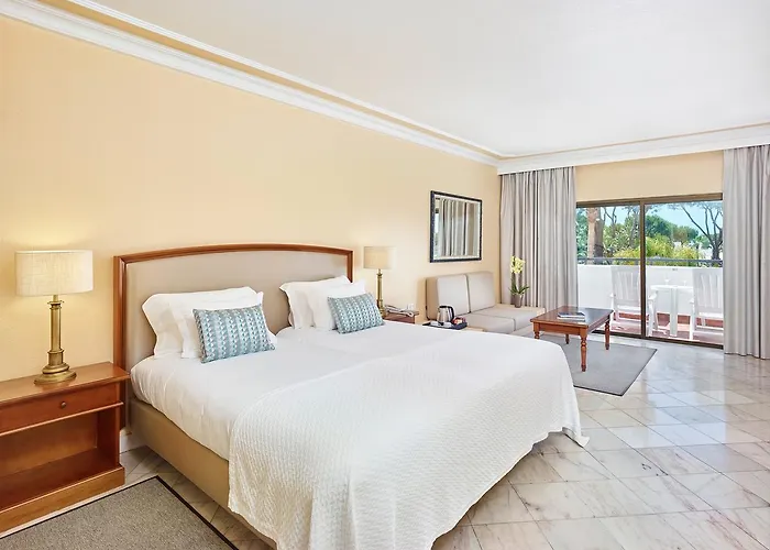 Ria Park Garden Hotel